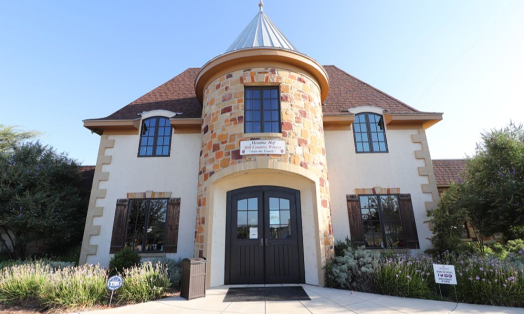 Messina Hof Hill Country, Fredericksburg · Hwy 290